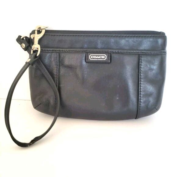 Coach Vintage Black Wallet Wristlet Clutch 7x5 Zip Pouch Small Geniue Leather - Picture 1 of 8